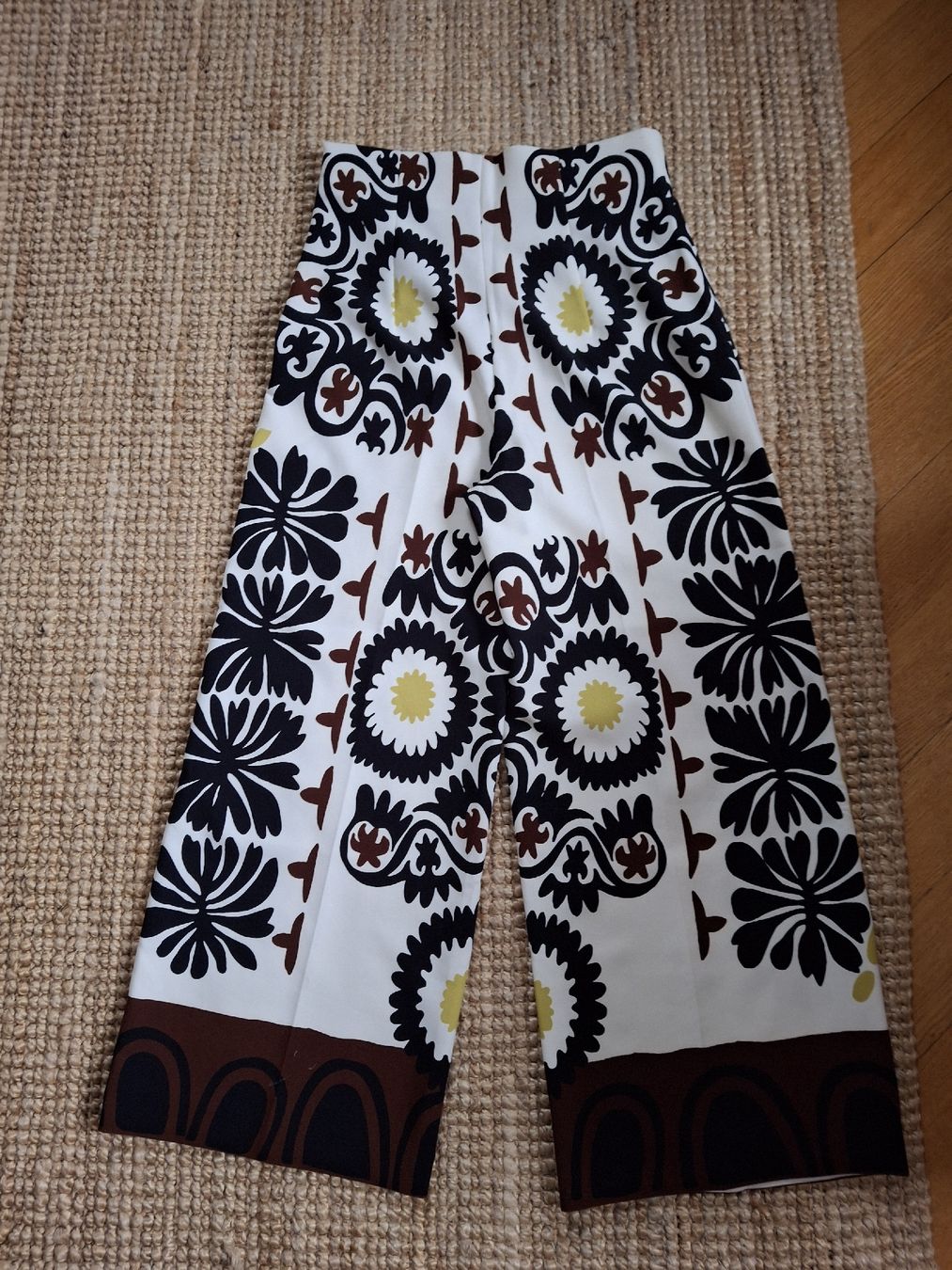 Zara Pantaloni: Pantalon Zara M – Usato da Lausanne venduto da Cognitia 2