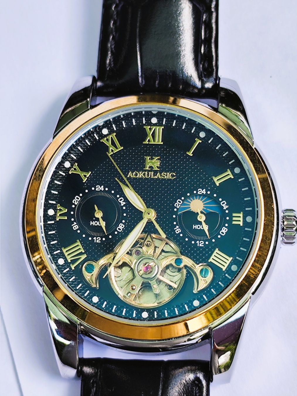 Montres: Ungetragene Automatic Uhr mit römischem Index ab 1 Stutz – D'occasion à Spreitenbach par inf_5p6g