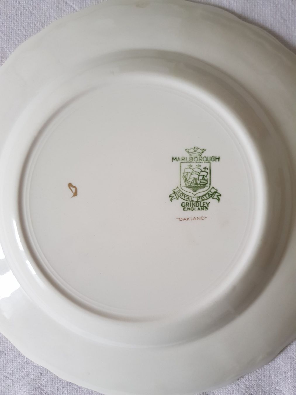 Geschirrsets: Royal Grindle "Oakland" Geschirr-Set, 19tlig. – Gebraucht aus Schlieren von Luibird 1