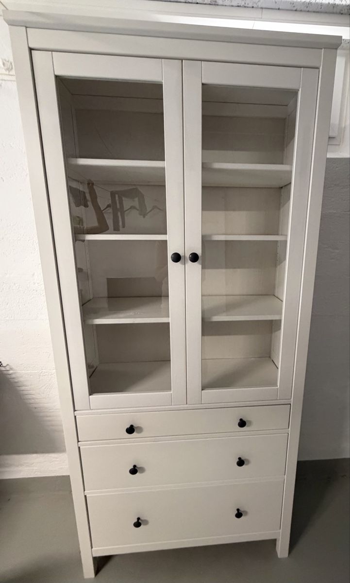 Ikea Vitrines: Vitrine von Ikea – D'occasion à Muri b. Bern par nicoleeva 1
