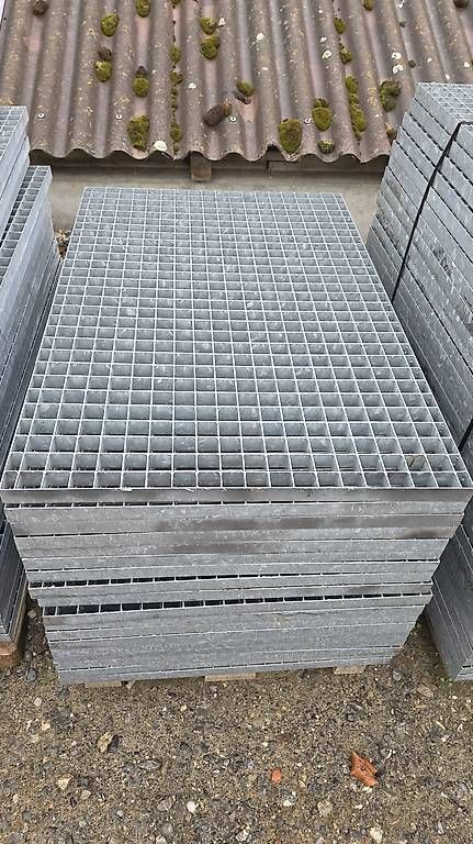 Griglie e Inferriate: Schwerlastgitter/ Trittgitter – Usato da Rickenbach LU venduto da KSCupra2 1
