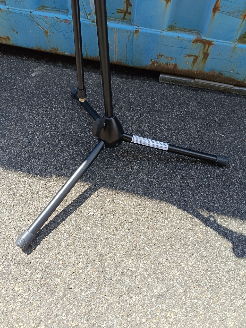 Supporti per strumenti musicali & leggii: Omnitronic Mikrofonständer - Robust & Zuverlässig (em285) – Usato da Künten venduto da Schnaepplihuus 6
