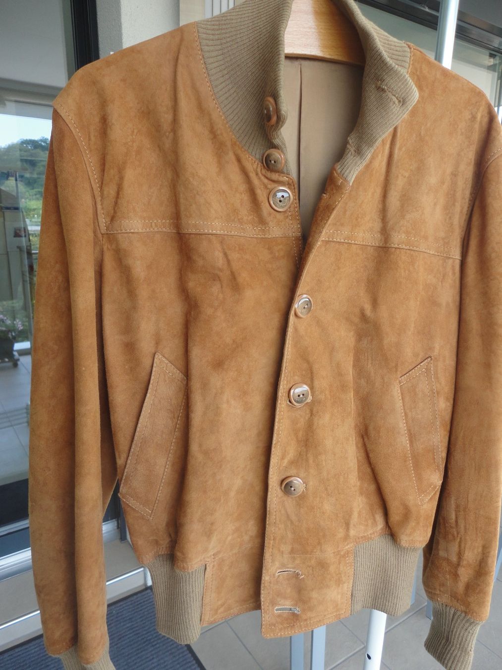 Jacken: Damen Wildlederlumber mit Strickbörtchen Gr. M – Gebraucht aus Birmensdorf ZH von res_wh2b