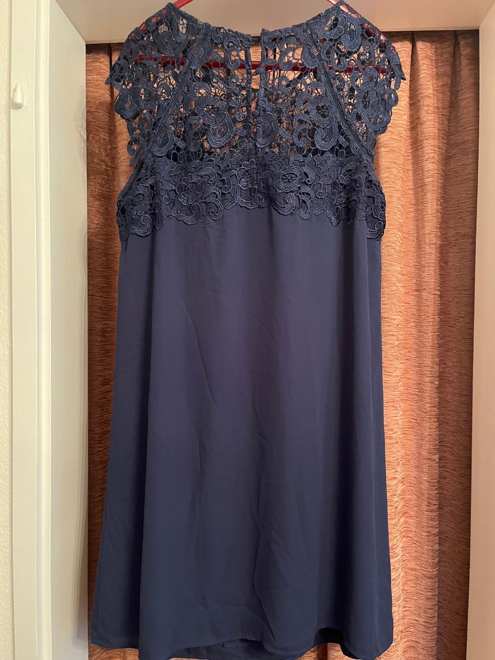 Vestiti: Dunkelblaues Festkleid  Gr. 48 – Nuovo (secondo la descrizione) da Wettingen venduto da PriskaZ05 1