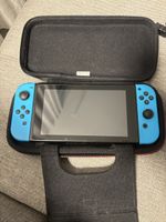 Nintendo Switch Konsole mit Zubehör und Spielen gebraucht