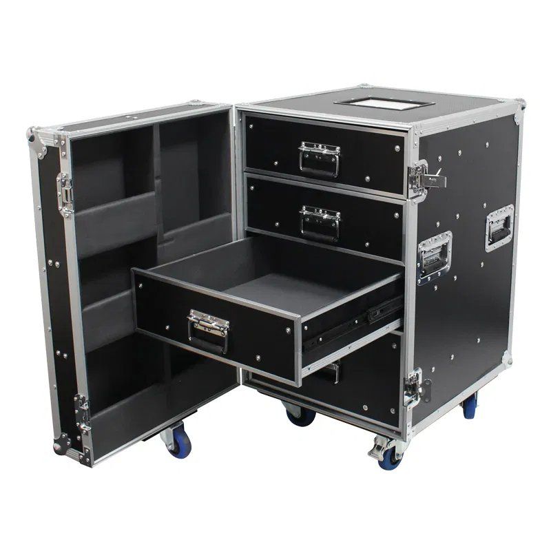 Reisekoffer: elumen8 4 Drawer Production FlightCase Schubladen-Case Rolle – Gebraucht aus Chur von 80808080