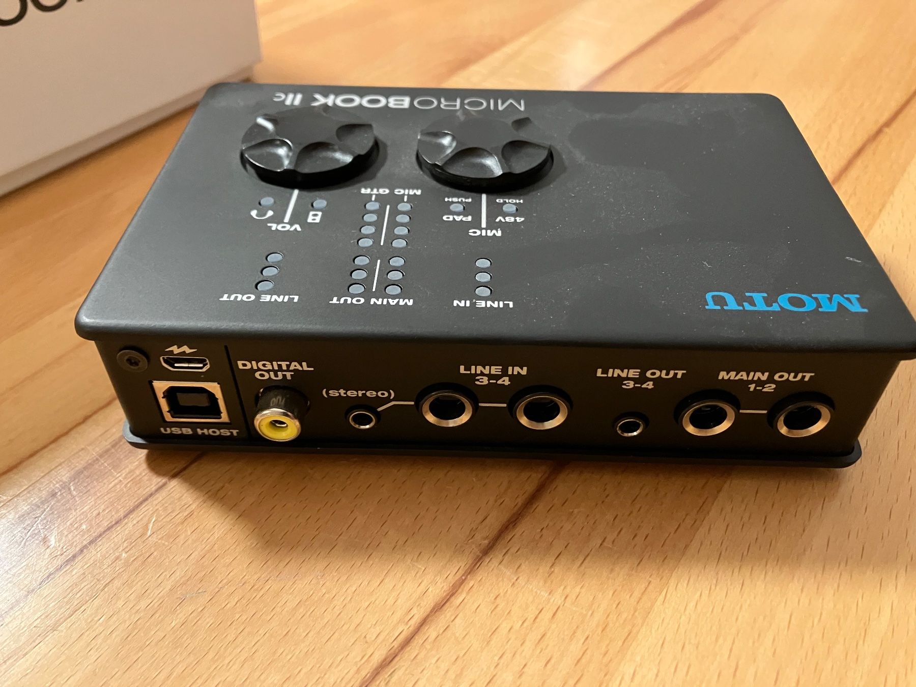 Musikinstrumente: MOTU Microbook IIc Audiointerface – Gebraucht aus Eiken von Vivaldi01 1