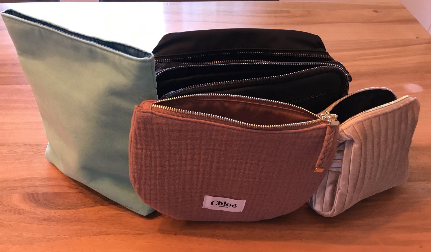 Custodie per cosmetici: Necessaire Taschen – Usato da Altstätten SG venduto da Nik2009 1