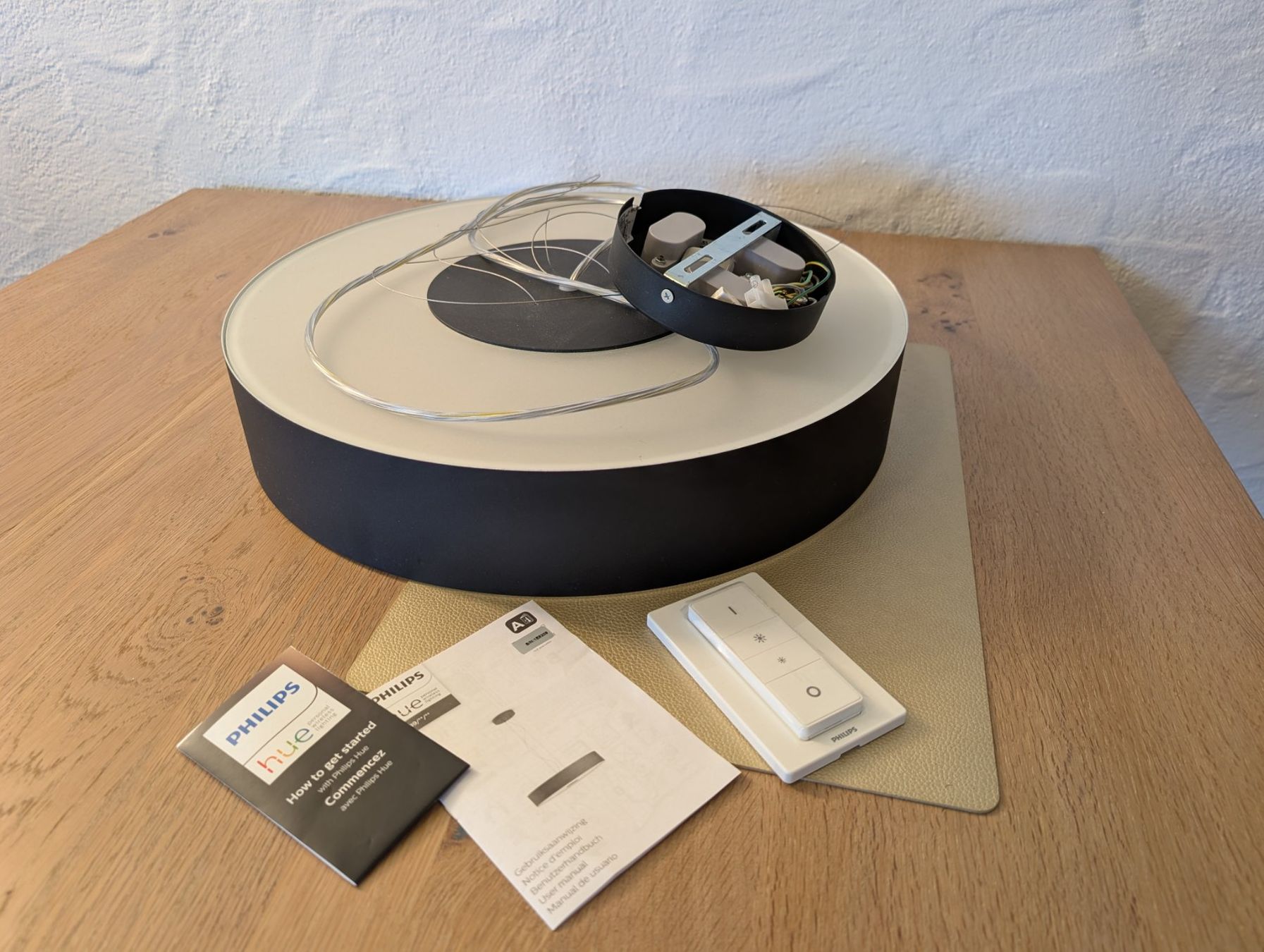 Philips Kronleuchter & Deckenlampen: Hue Hängeleuchte Philips – Gebraucht aus Jona von Maxi015