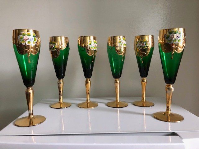 Lot de 4 verres à champagne vintage