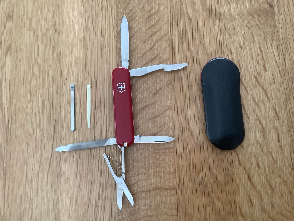 Victorinox Coltelli tascabile: Victorinox Taschenmesser neu  – Nuovo (secondo la descrizione) da Volketswil venduto da Antonio282