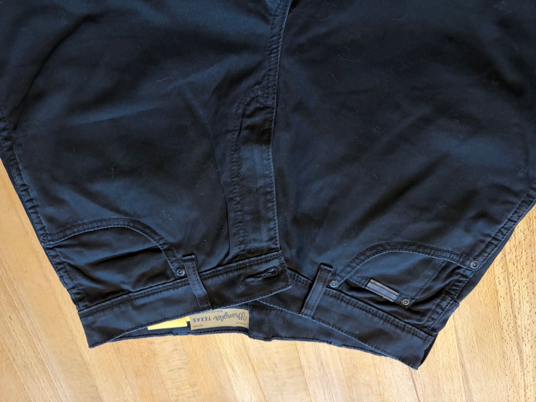 Wrangler Jeans: Wrangler jeans – Usato da riddes venduto da lauali01 1