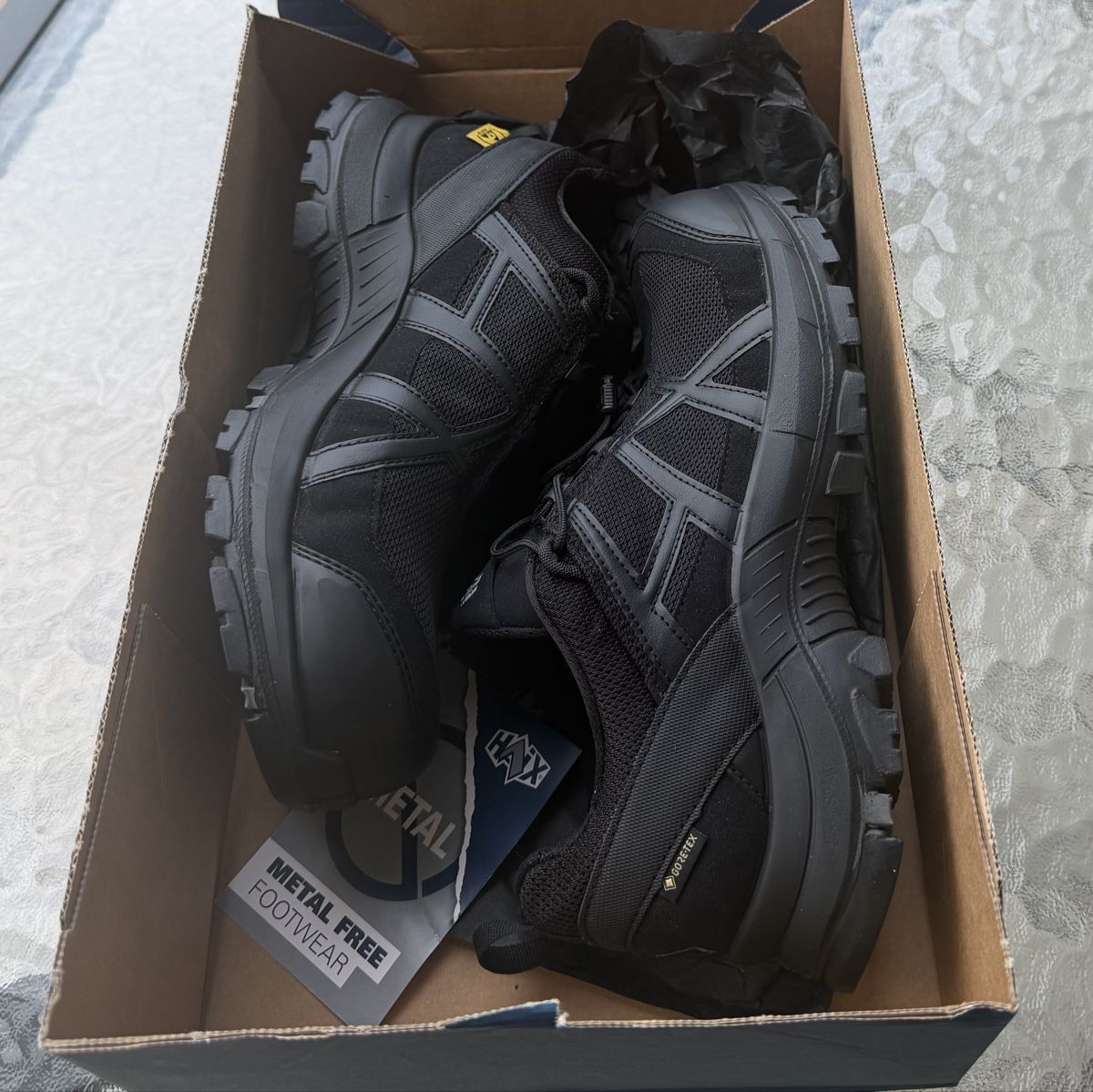 Haix Scarpe da uomo: Sicherheitsschuhe Gr. 37 von Haix – Nuovo e nell'imballaggio originale da Rothrist venduto da sheila2000 1