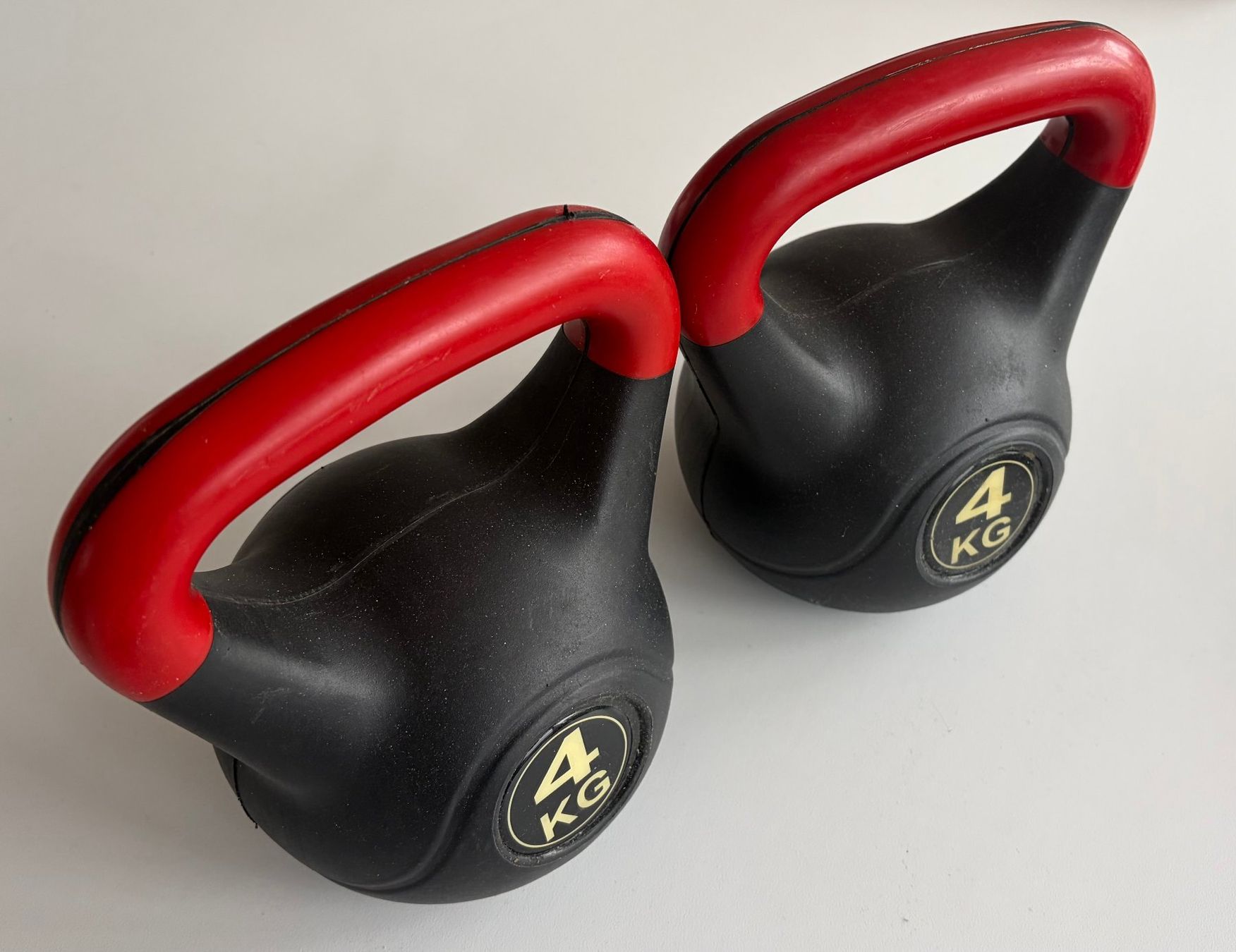 Manubri & Pesi: Kettle Bell 4 kg – Nuovo (secondo la descrizione) da Biel/Bienne venduto da Meshe12 1