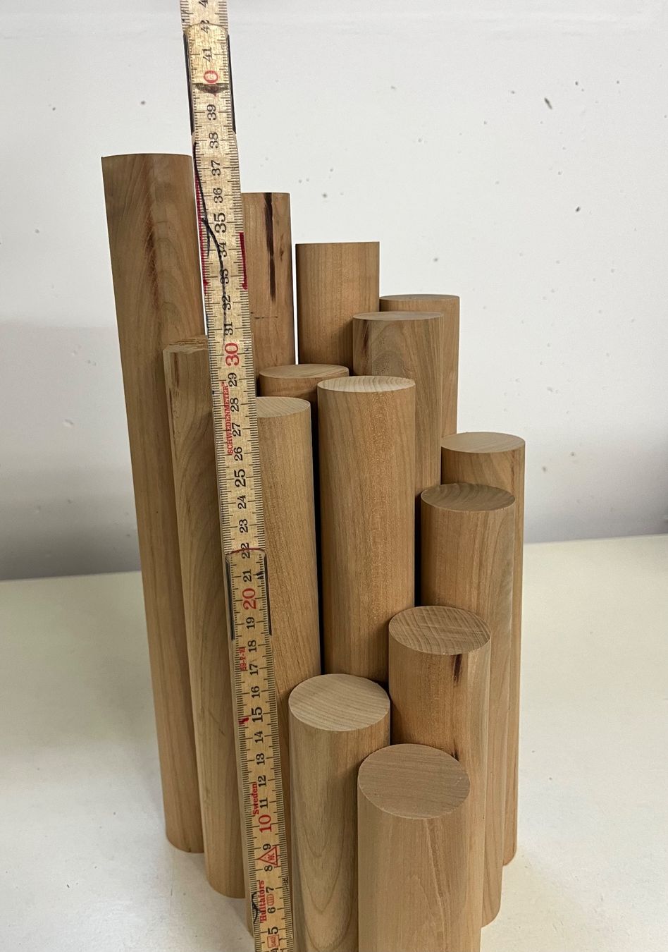 Articoli in legno: EU-Kirschholz Rundstäbe, Durchmesser 43mm – Usato da Weinfelden venduto da Kathydoes 4