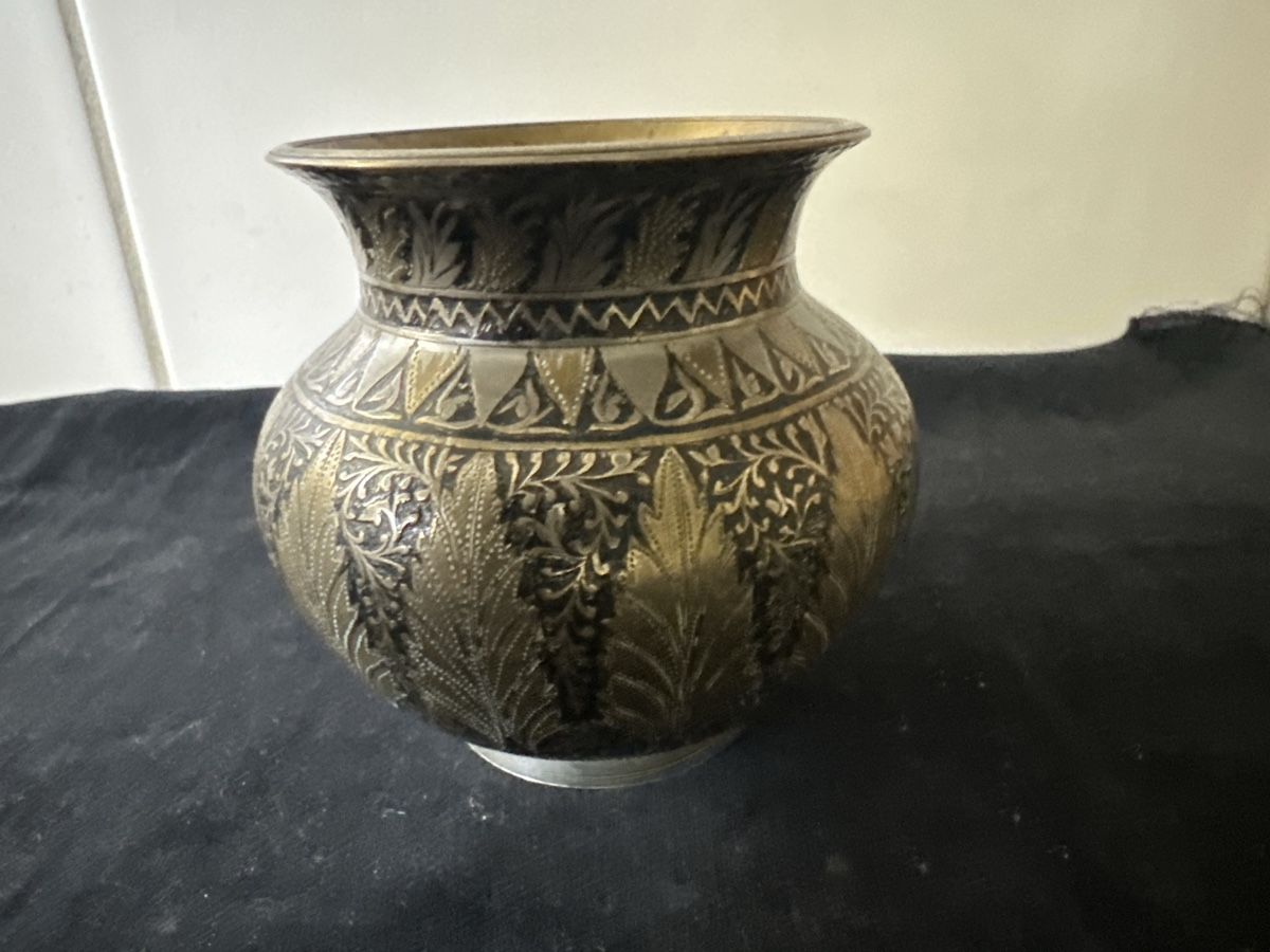 Vasi & Recipienti: Orientalische Metal-Vase – Usato da Zürich venduto da Chaeffeler