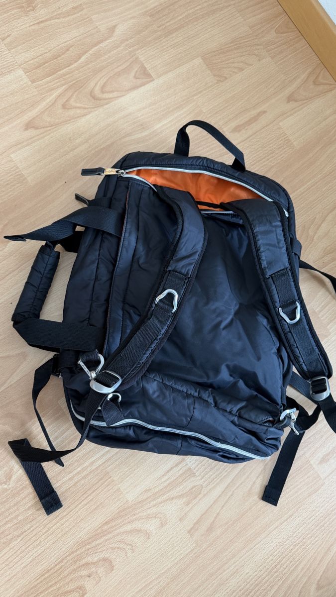 Eastpak Rucksäcke: Eastpack business travel laptop backpack – Gebraucht aus Kilchberg ZH von King_Arth 1