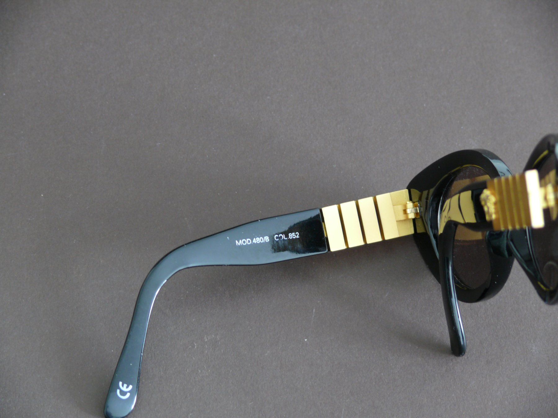 Versace Brillen & Gläser: Gianni Versace Sonnenbrille – Gebraucht aus Scherzingen von packtesan 2