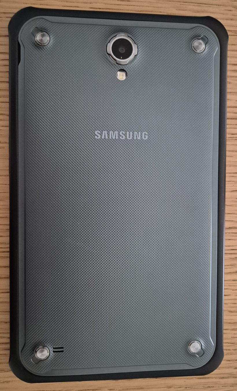 Samsung Tablet PC: Samsung Tablet SM-T360 – Usato da Menzingen venduto da bostit69 1