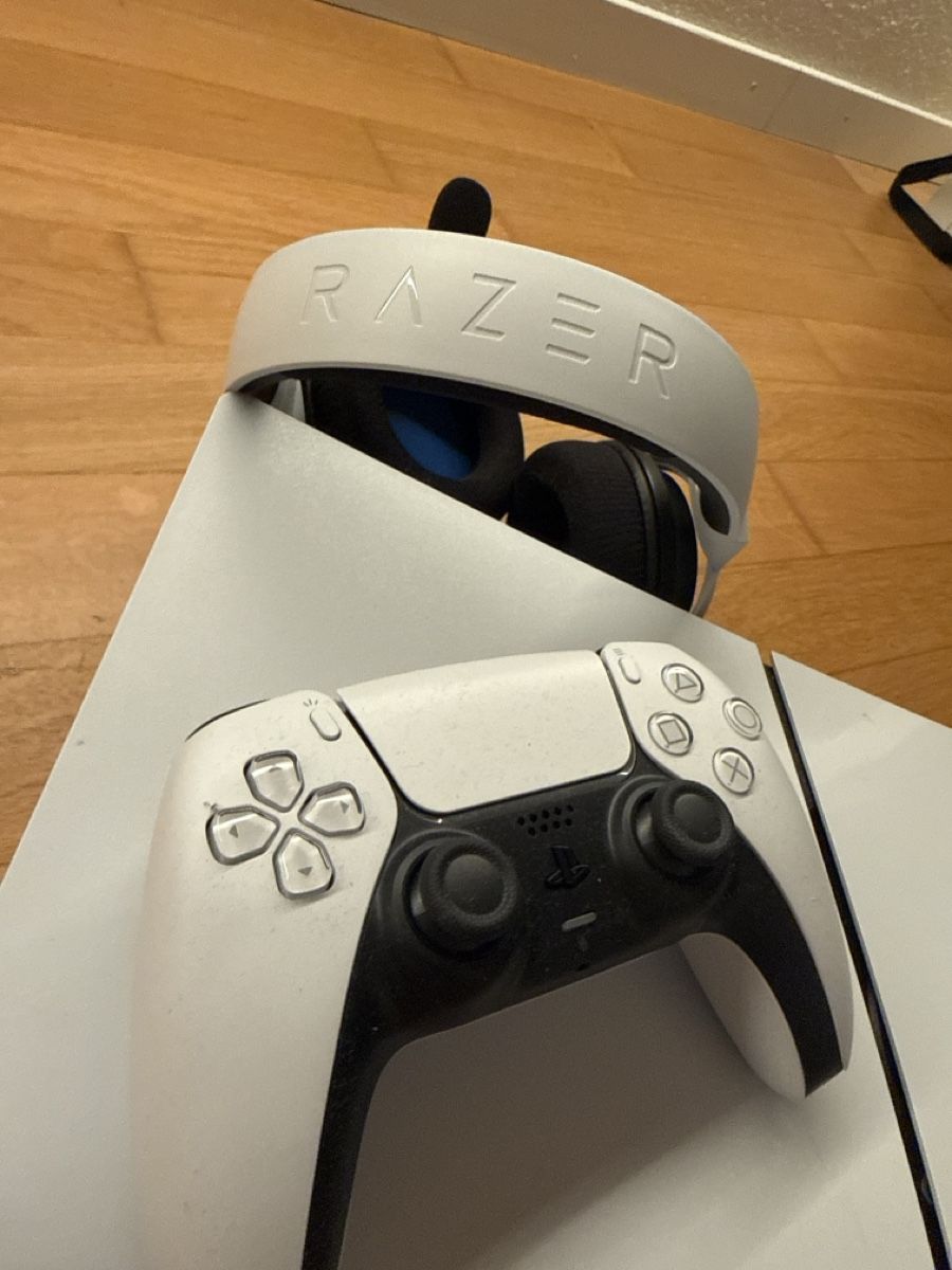 Sony Console: PlayStation 5 mit RAZER Headset mit Garantie und Controller – Nuovo (secondo la descrizione) da Uster venduto da Benlepfaff 2