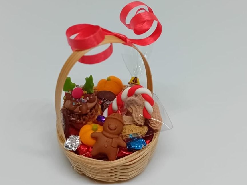 Dessert Korb mit Spanische Nüssli, Mandarinen, Schokotaler (Neu (gemäss ...