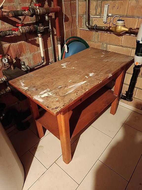 Tavoli: Alter Tisch  – Usato da Staufen venduto da leo_d5c7