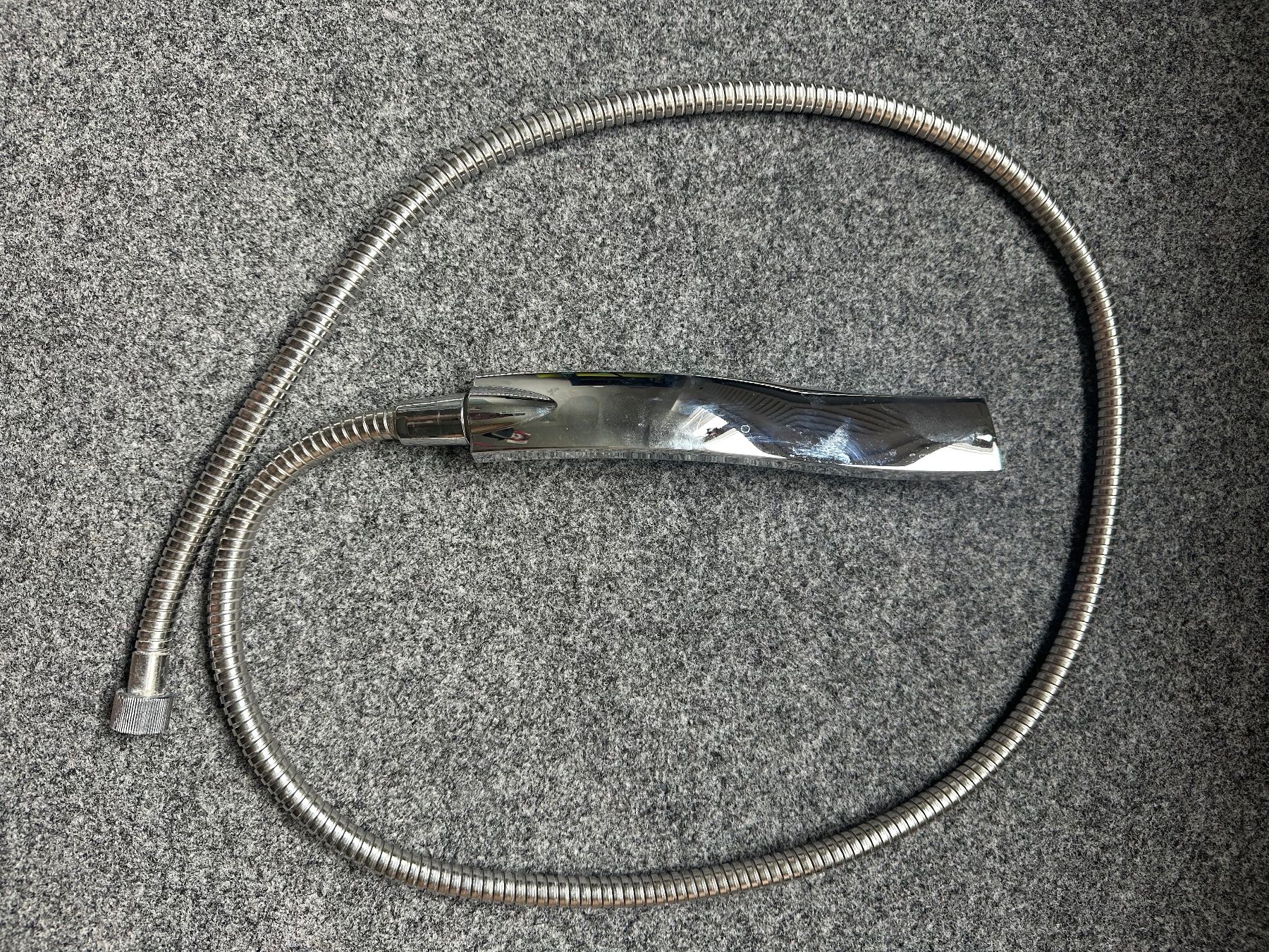 Duschbrausen: Duschkopf mit Schlach 140 cm – Gebraucht aus Stallikon von Rsiri 2
