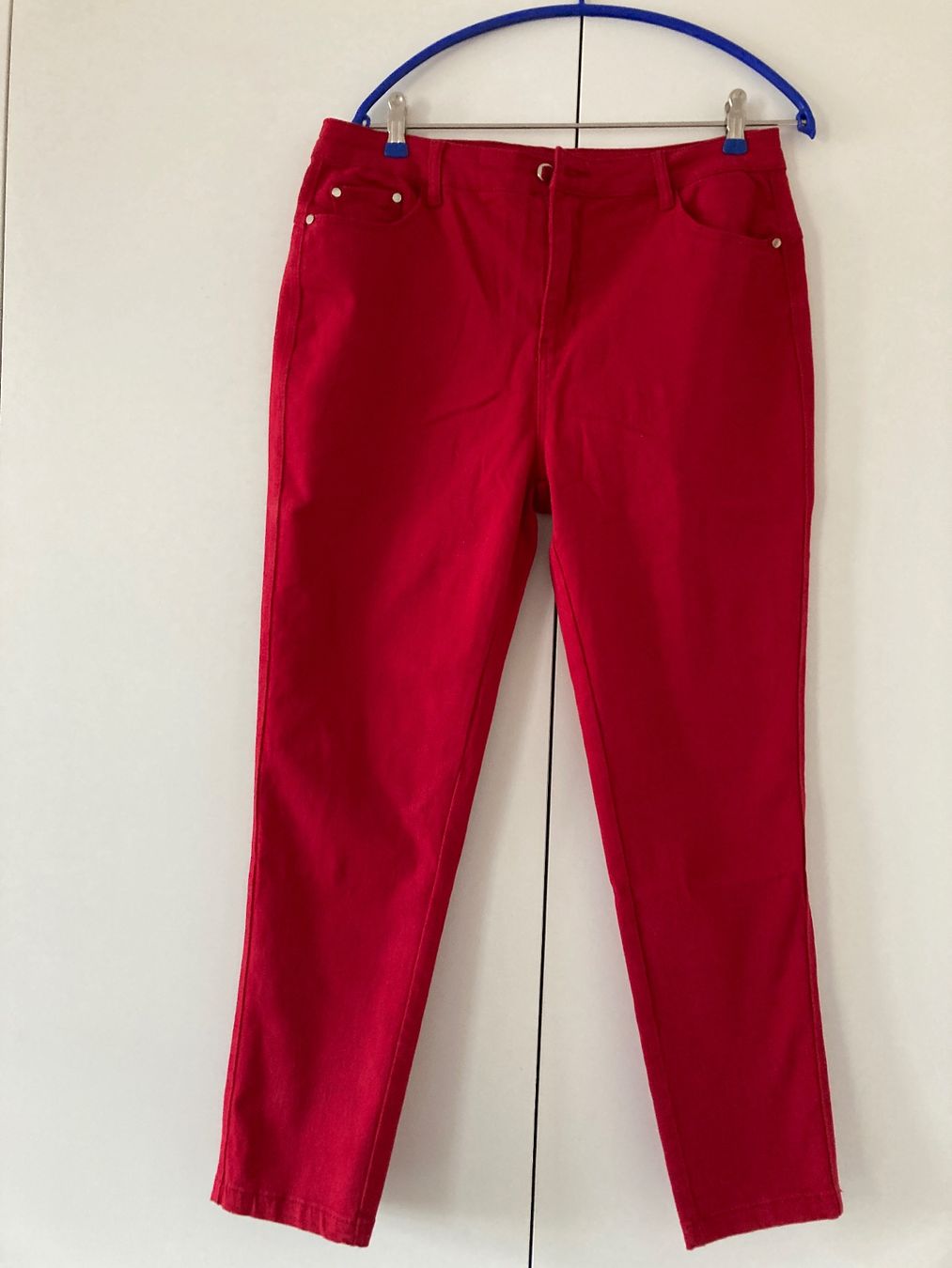 Jeans: Jeans rot – Nuovo (secondo la descrizione) da Wädenswil venduto da claire010