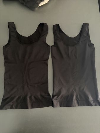 2x GINA BENOTTI Schwarz, Grösse 44/46 - Shape Top