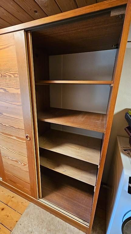 Schränke: Schiebetürschrank – Gebraucht aus Pfäffikon ZH von HeinzH010203 1