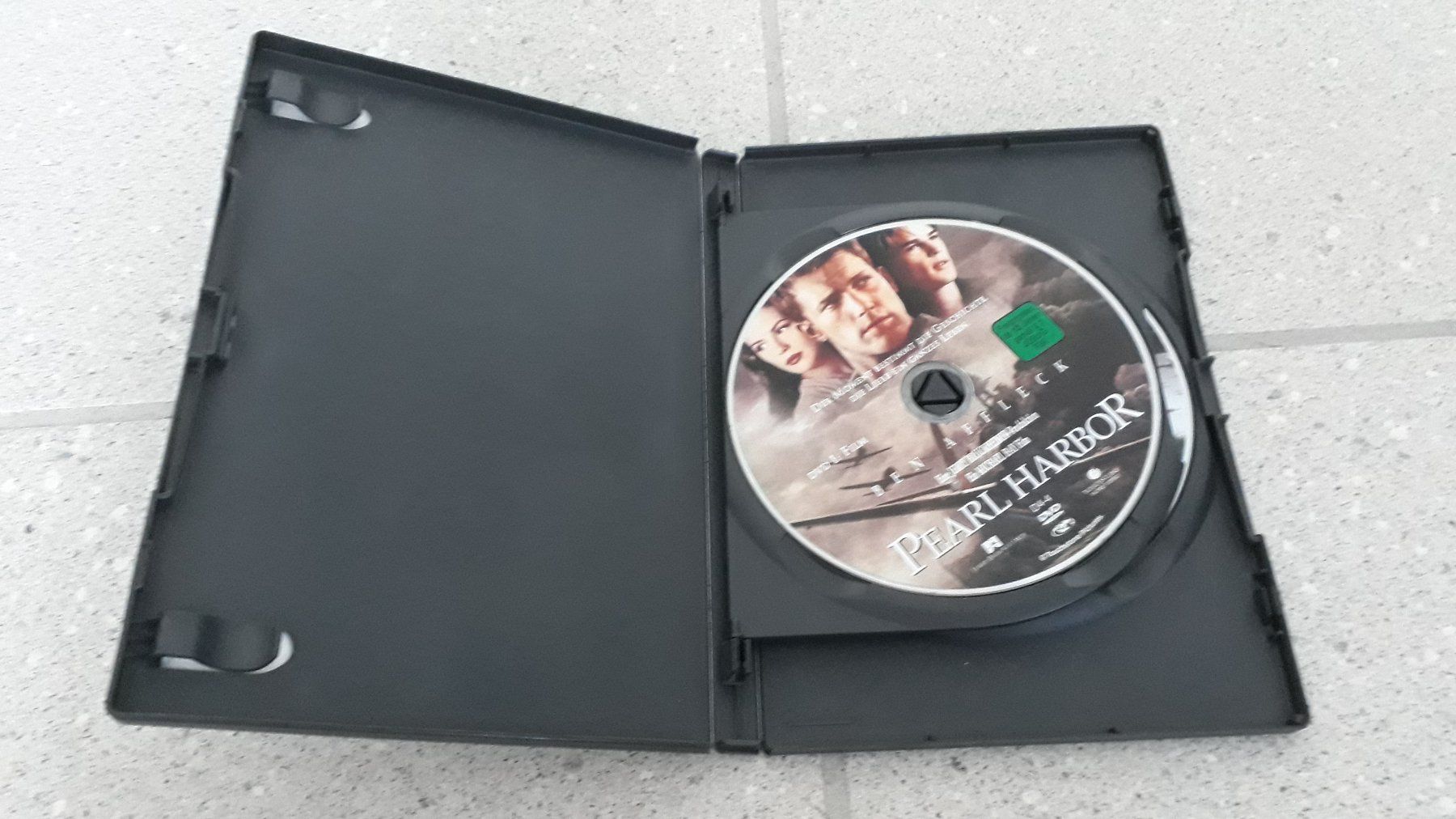 Tutti i DVDs: Pearl Harbor (2 DVDs) – Usato da Stäfa venduto da Supertramp73 1