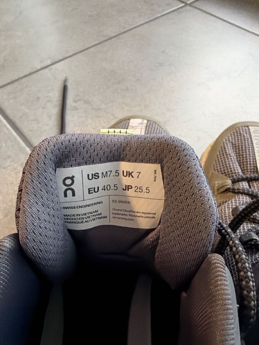 On Chaussures hommes: On Wanderschuhe Cloudtrax Grösse 40.5  – D'occasion à Frutigen par hoelzel488 4