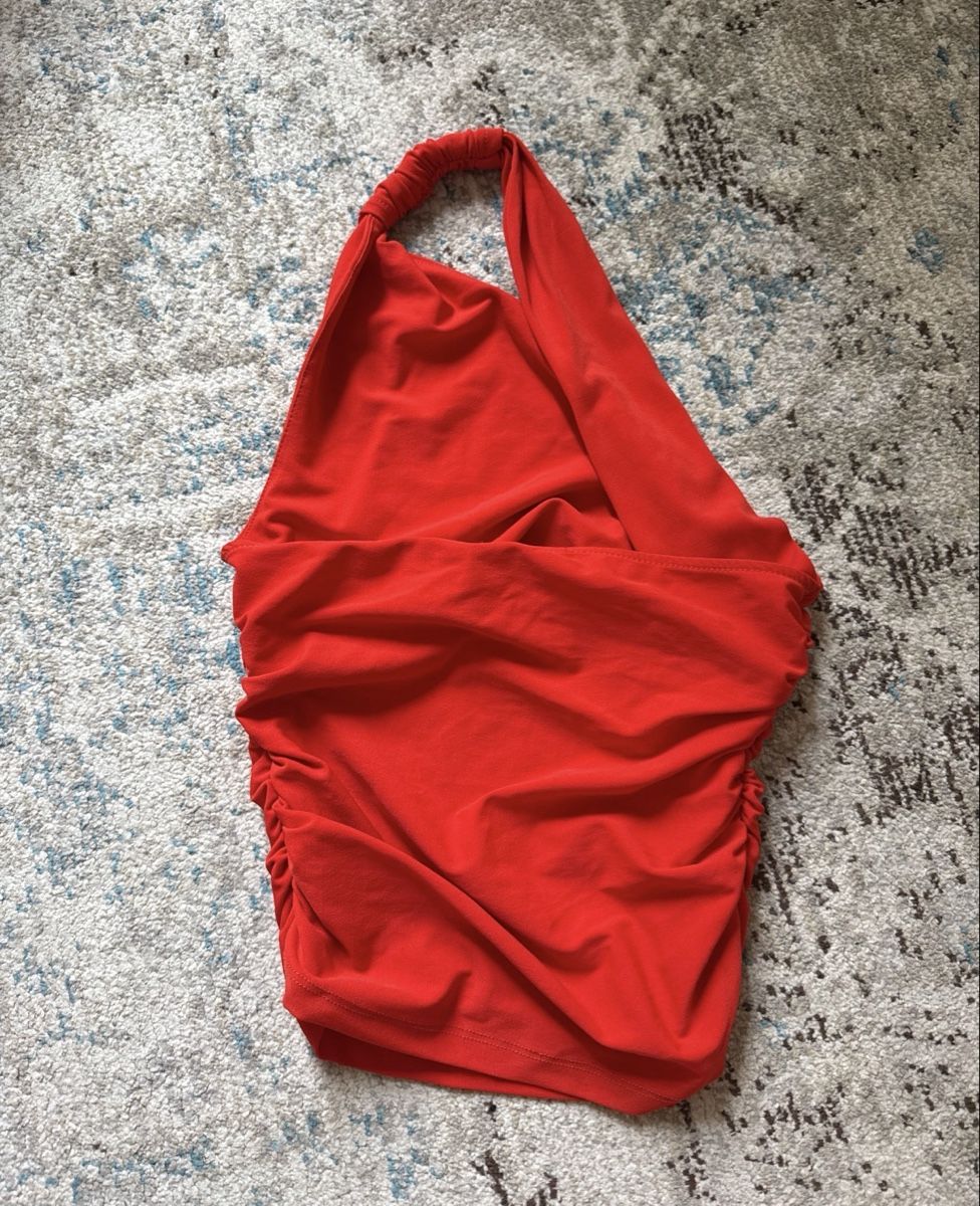 Zara Blusen, T-Shirts & Tops: RED RUCHED SLEEVELESS TOP – Neu (gemäss Beschreibung) aus Hagendorn von ava_2hq7 1