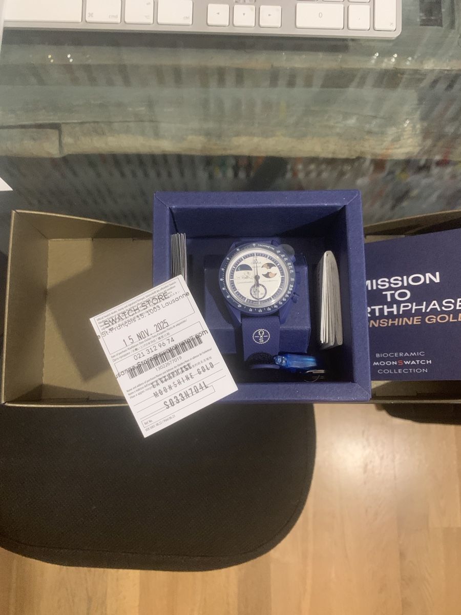 Swatch Orologi: Swatch MOONSHINE GOLD – Nuovo e nell'imballaggio originale da Neuchatel venduto da RinoICF 2