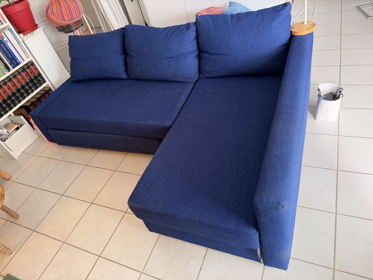 Conforama Sofas: Schönes Bett Sofa/Eck Sofa – D'occasion à Buchrain par Romena78 2