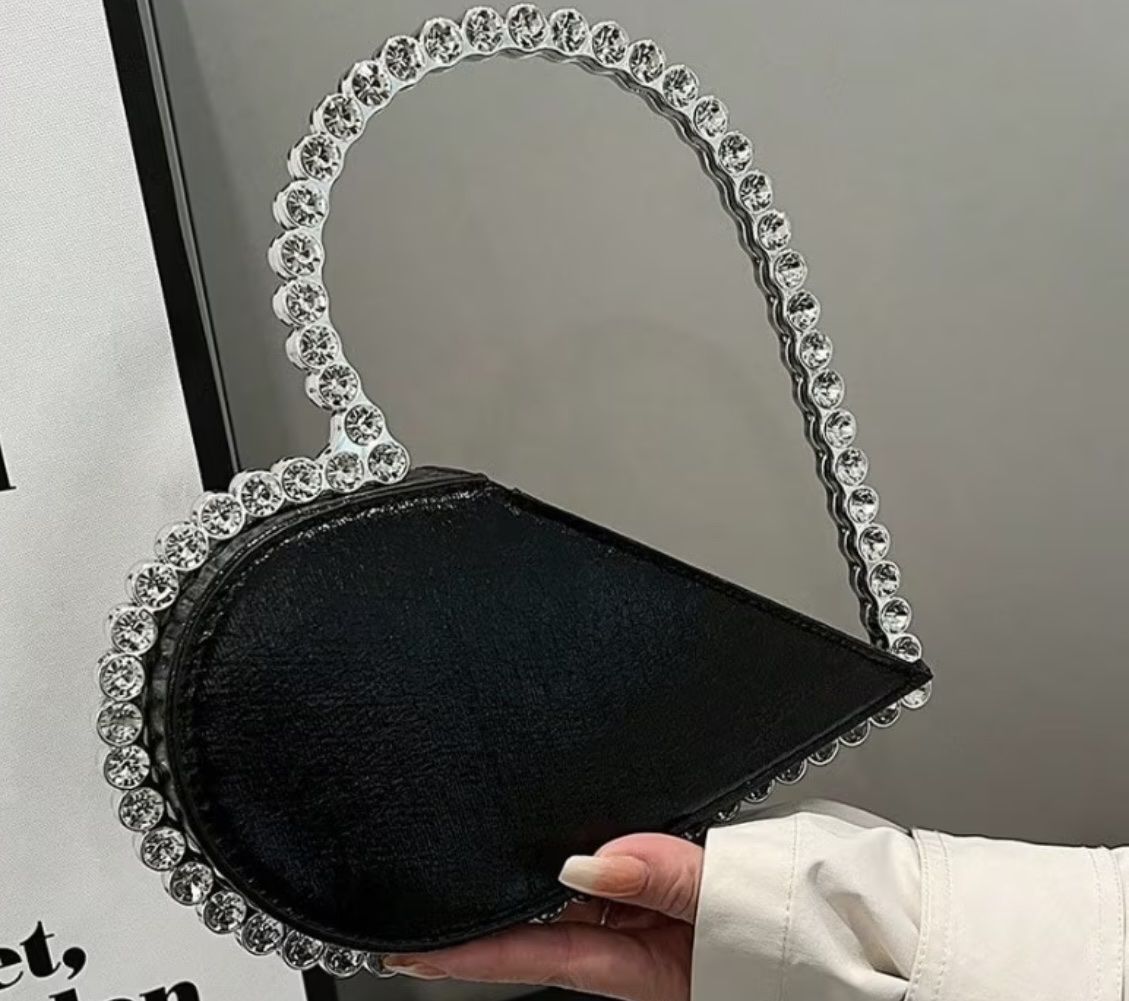 Borse da donna: Handtasche mit Strass-Herz - Ein echter Hingucker! – Nuovo e nell'imballaggio originale da Au ZH venduto da Jaggy4 2