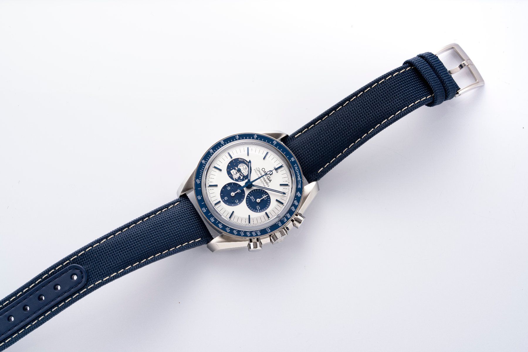 Omega Uhren: Omega Speedmaster Snoopy NEW CH-2022! – Neu und originalverpackt aus Sursee von itimely 2