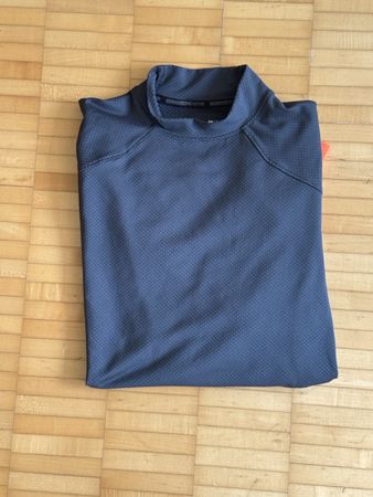Under Armour Coldgear Reactor top size M