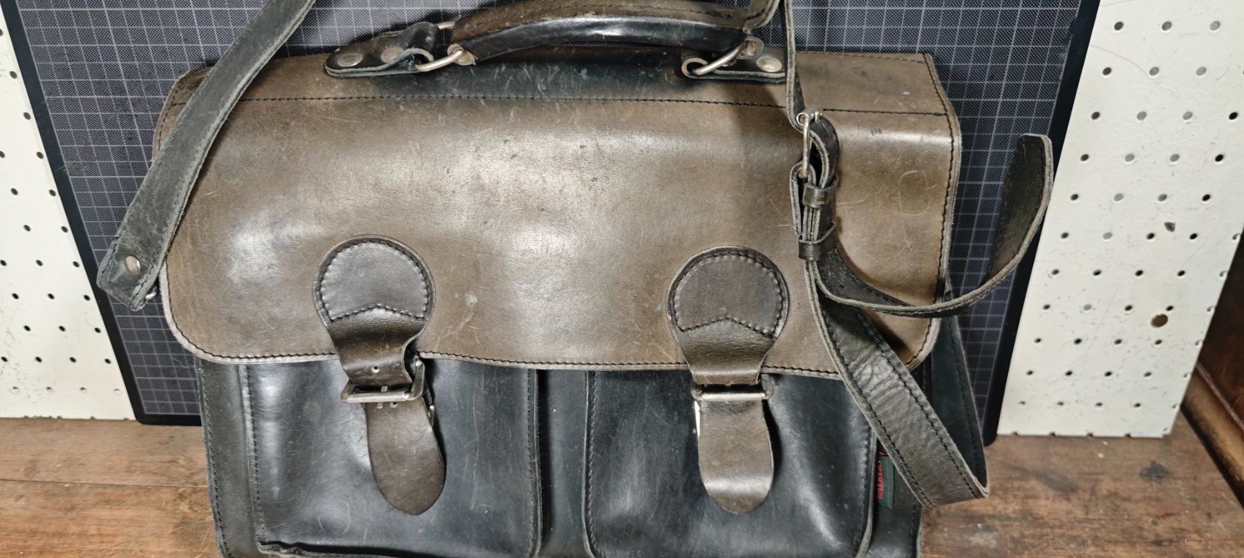 Borse: Wunderschöne sehr alte Tasche Walkers? – Usato da Gelterkinden venduto da MYSTOREFORYOU4460 1