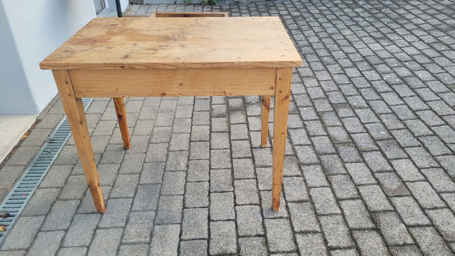 Tavoli: Antiker Holztisch – Usato da Kirchberg SG venduto da juvali 4