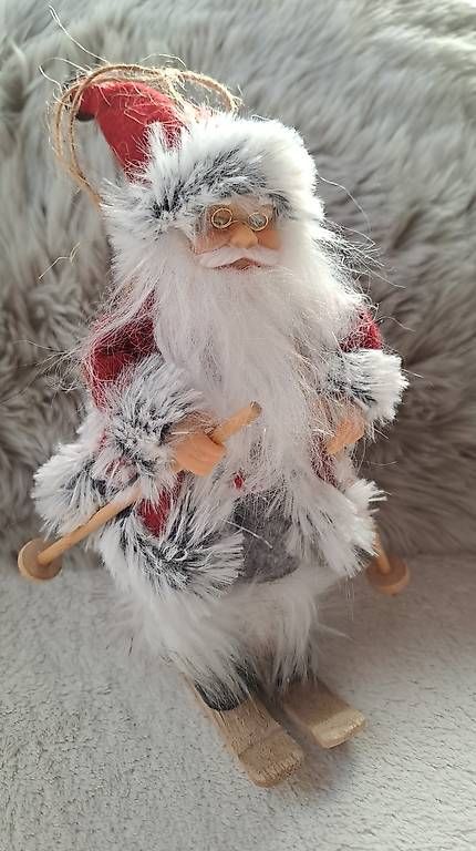 Tutte le decorazioni: Weihnachtsmann auf Skiern – Usato da Sulgen venduto da Bmabi