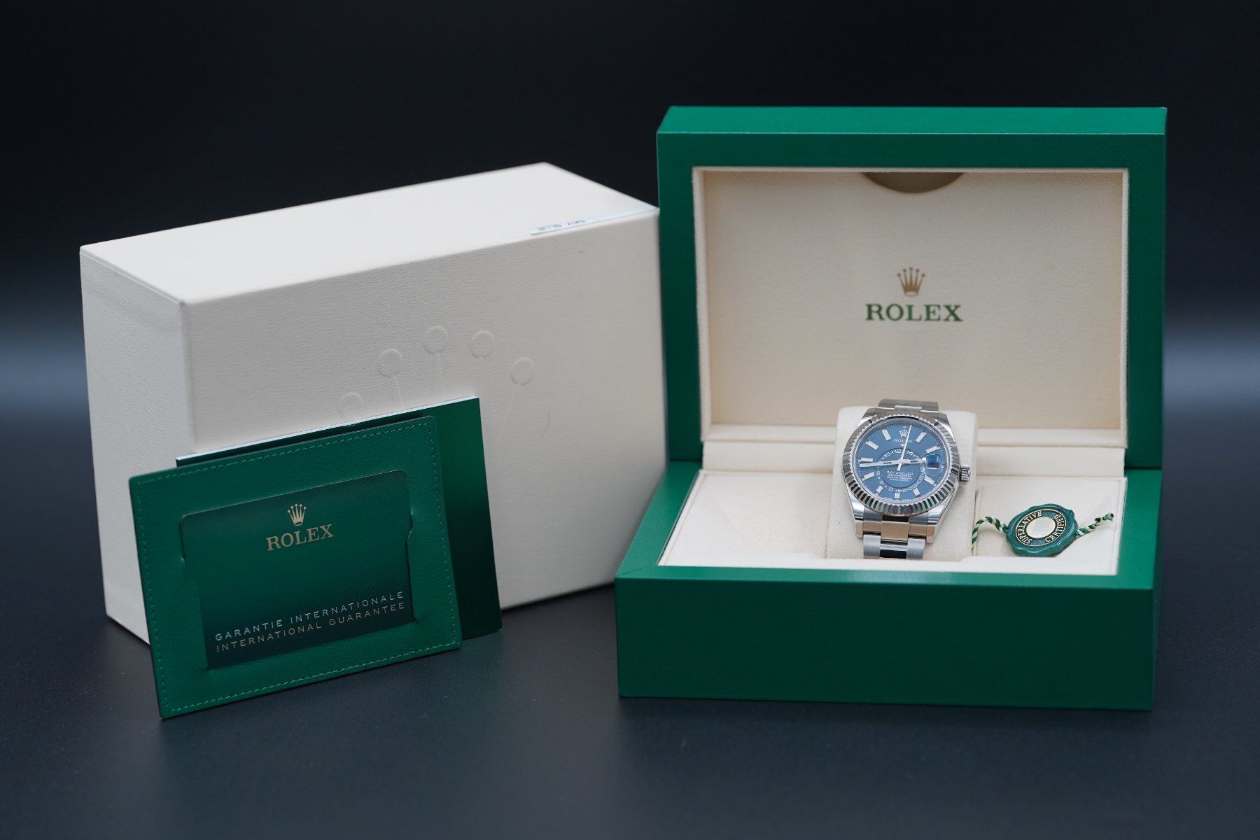 Rolex Orologi: Rolex Sky-Dweller 326934 Blue Dial – Usato da Nebikon venduto da Mr.Watchseller