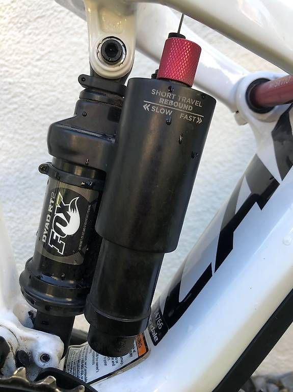 Biciclette: Cannondale Jekyll 27.5 Carbon Fully MTB Gr. M – Usato da Chur venduto da mir_8ns7 3