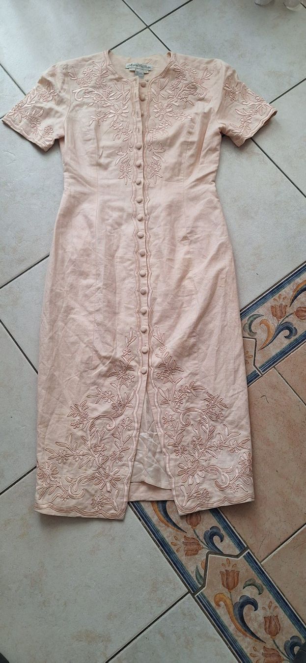 Vestiti: Robe abricot Vintage 38 – Usato da St-Triphon venduto da Jldr0 4