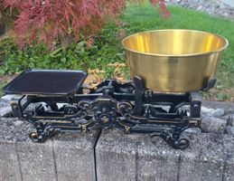 Balkenwaage mit Messingschale antik gebraucht