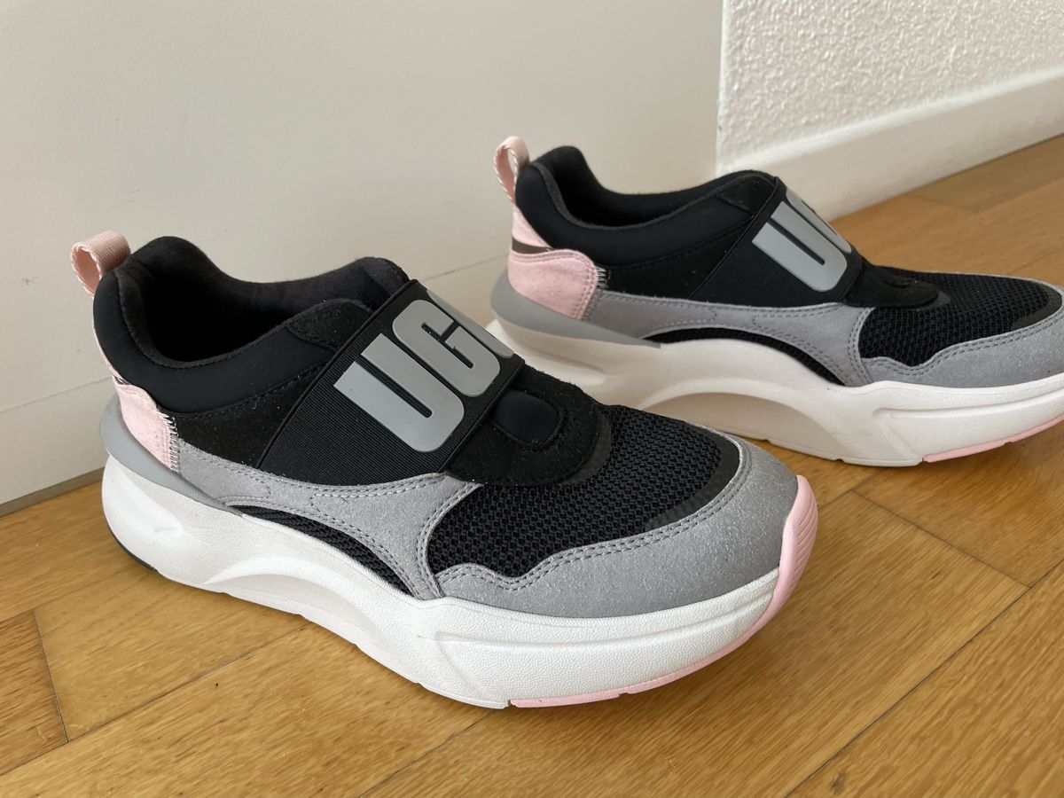 Damenschuhe: UGG Sneaker – Gebraucht aus St. Gallen von Emifrei 1