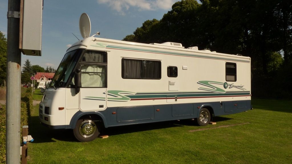 Winnebago Camping Fahrzeuge: Wohnmobil Winnebago Suncruiser ICF 30 RQ f. Liebhaber 1.Hand – Gebraucht aus Romanshorn von rirore418 1