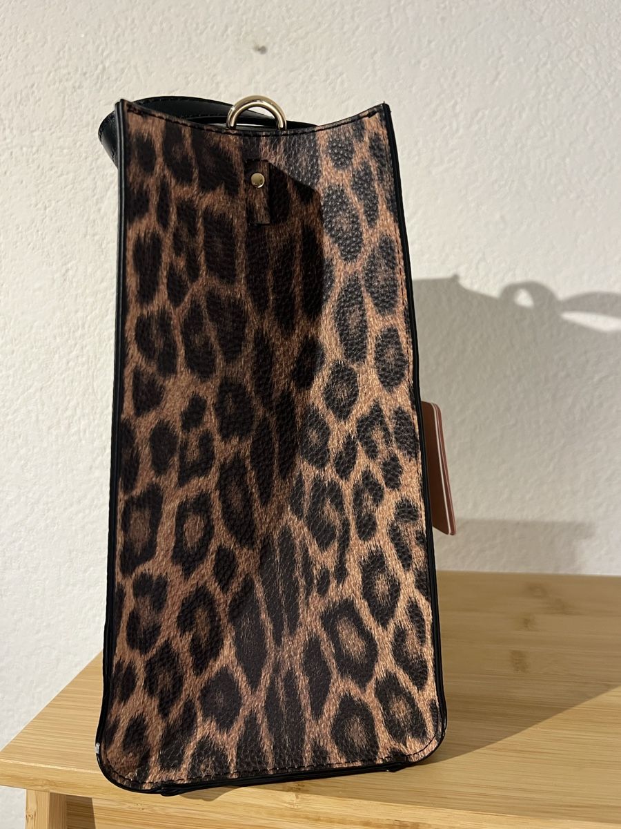 Liu Jo Borse da donna: Sac LiuJo, motifs léopard – Nuovo (secondo la descrizione) da St-Pierre-Clages venduto da ste_xk6p 3
