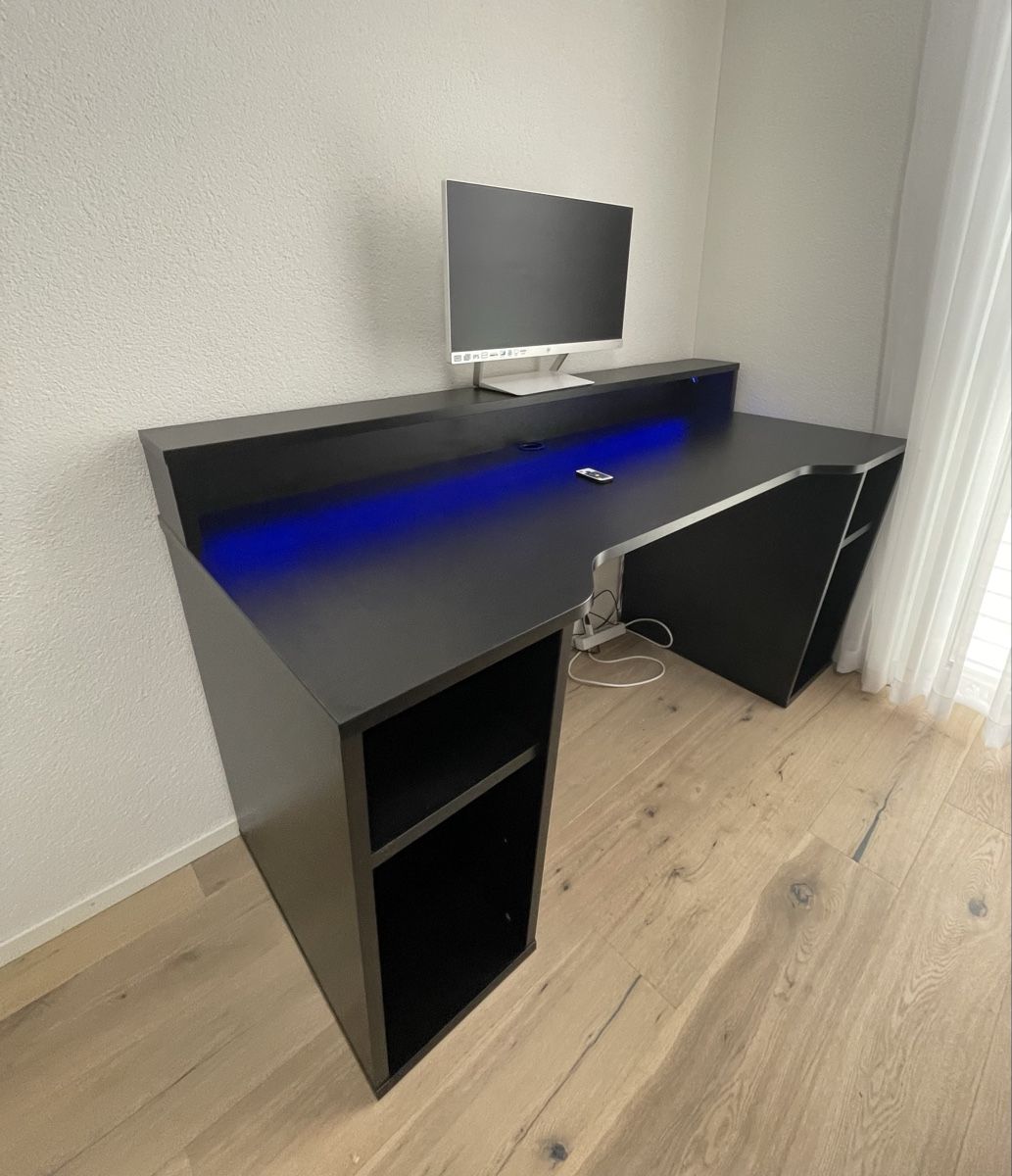 Scrivanie: Gaming/ Bürotisch – Usato da Zollikofen venduto da ballspielerb1 1