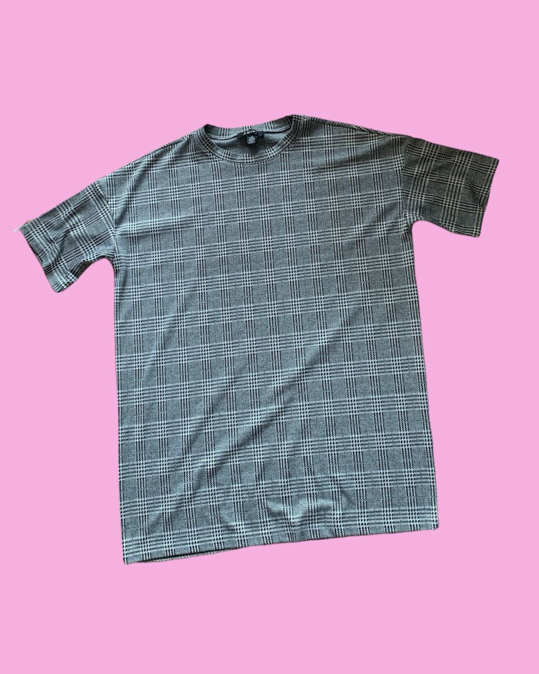 Vestiti: Plaid oversized t-shirt dress – Usato da Basel venduto da demonbaby2222 3